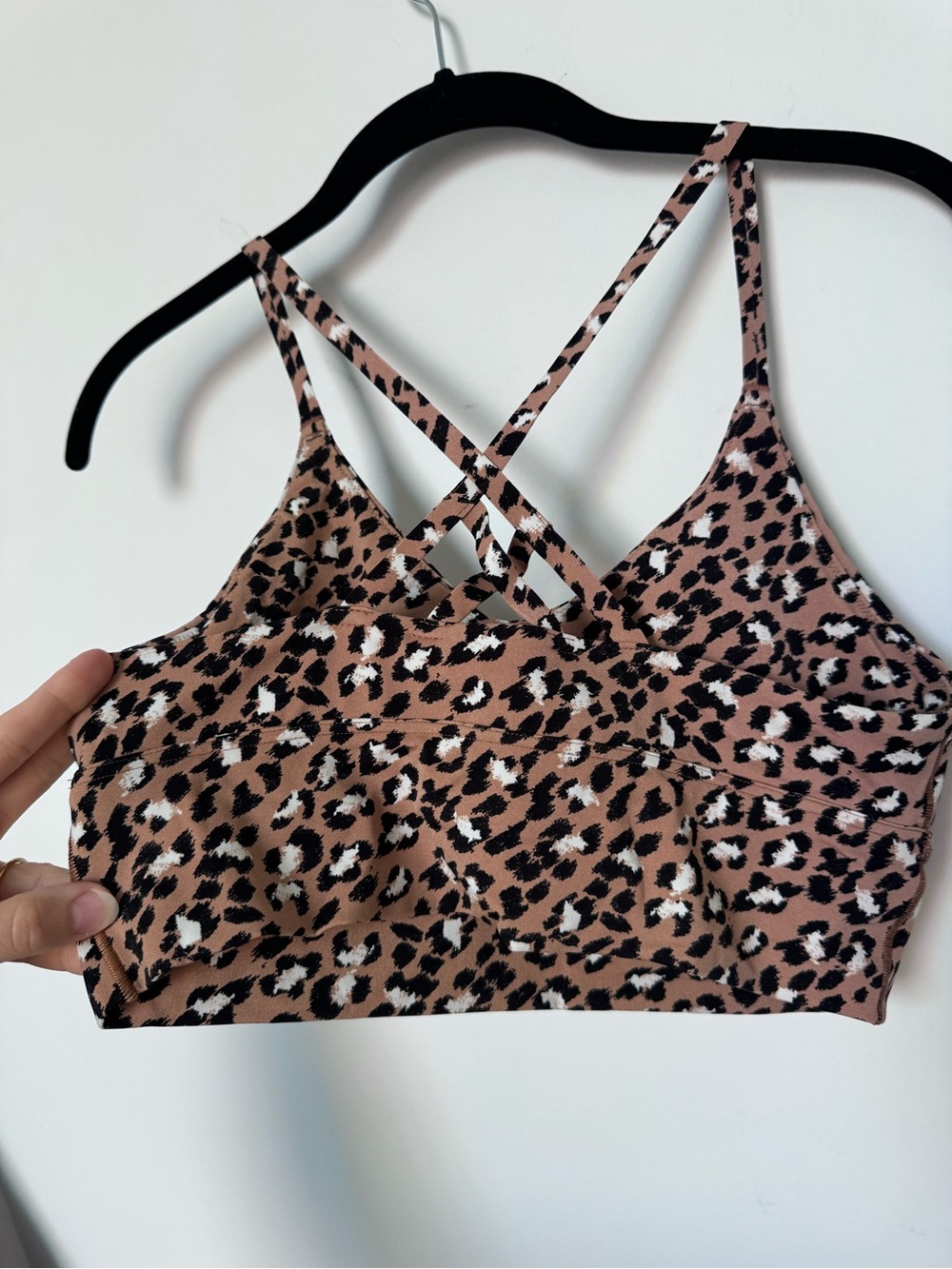 aerie Leopard-Print Crossback Sports Bra - Picture 3 of 4